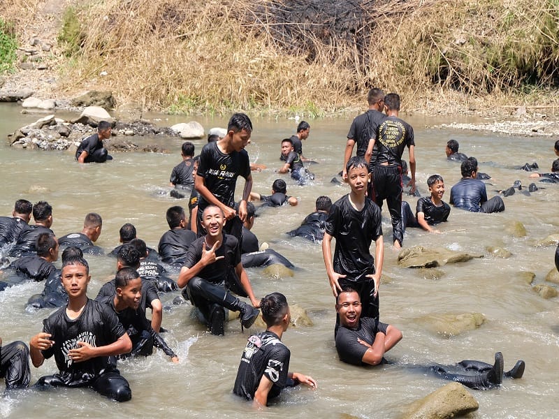 LDK MAN 1 Tegal: Hari Terakhir Diisi dengan Outbound Ceria